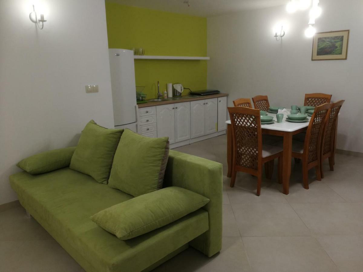Apartamenty w Gorach Stolowych Szczytna Zewnętrze zdjęcie