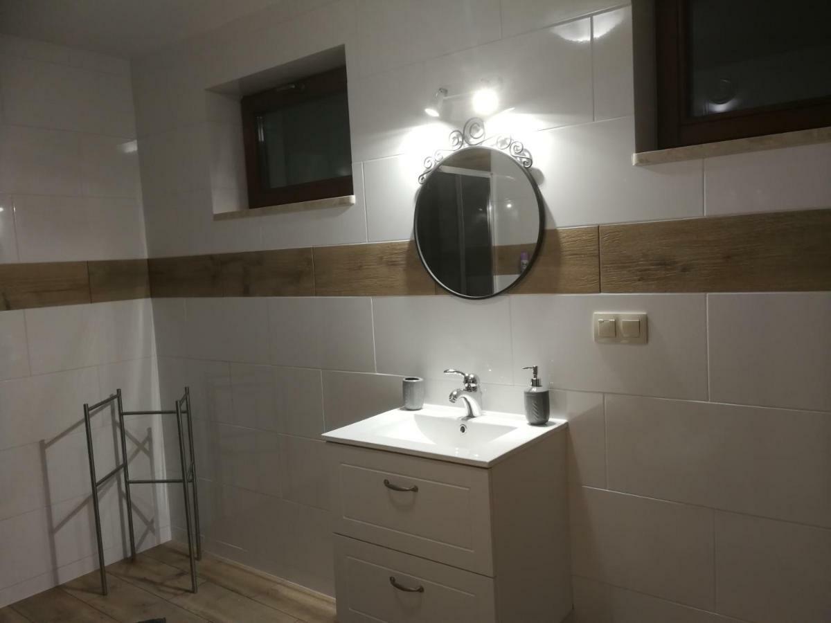 Apartamenty w Gorach Stolowych Szczytna Zewnętrze zdjęcie
